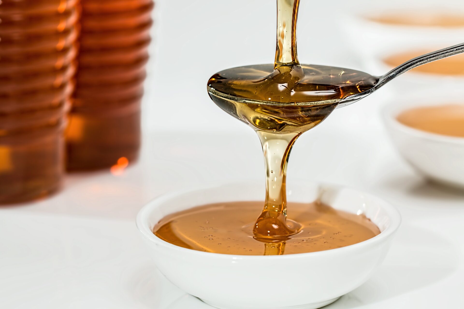 How to Use Honey to Remove Pimples